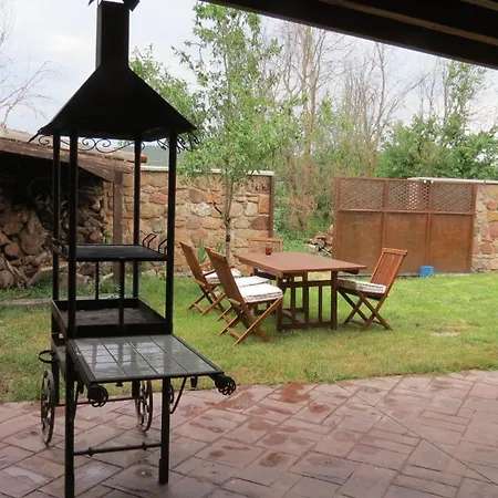 La Casa De Piedra De La Aldea Holiday home *