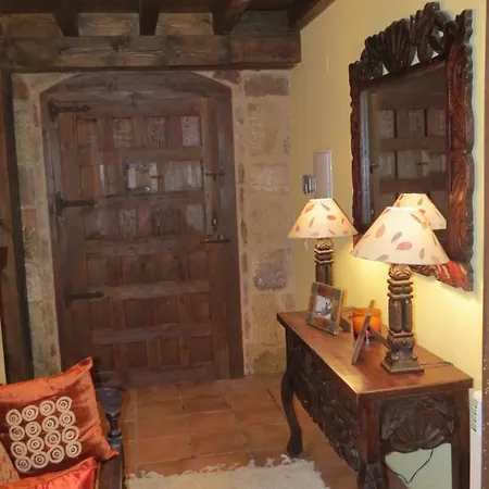 La Casa De Piedra De La Aldea 度假居
